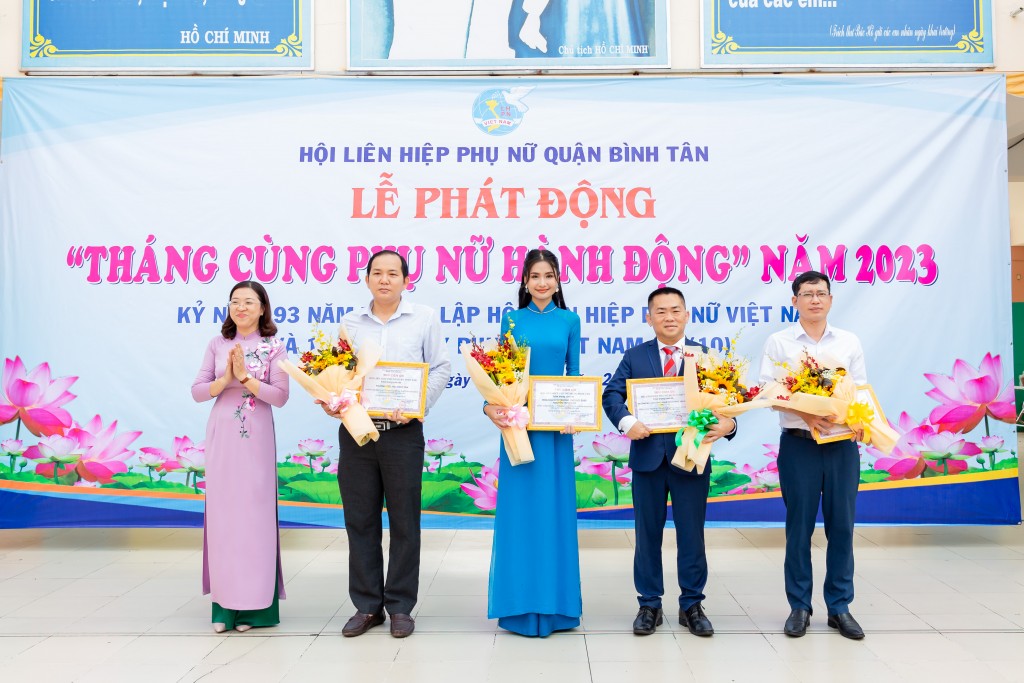 miss-nguyen-thanh-ha-english-comminuty-15