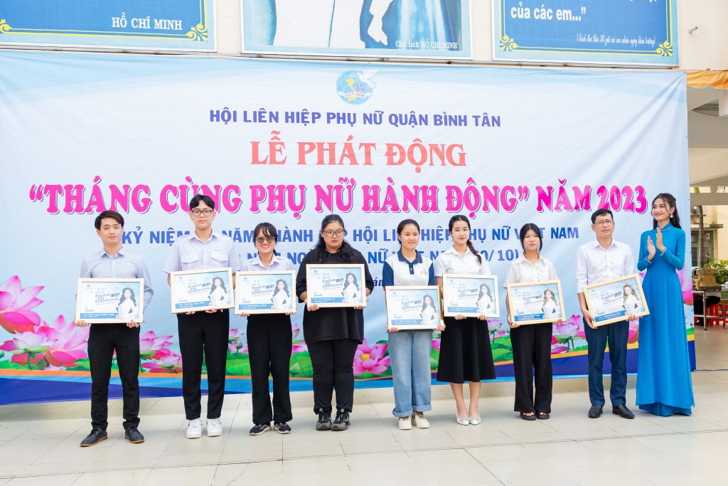 miss-nguyen-thanh-ha-english-comminuty-16